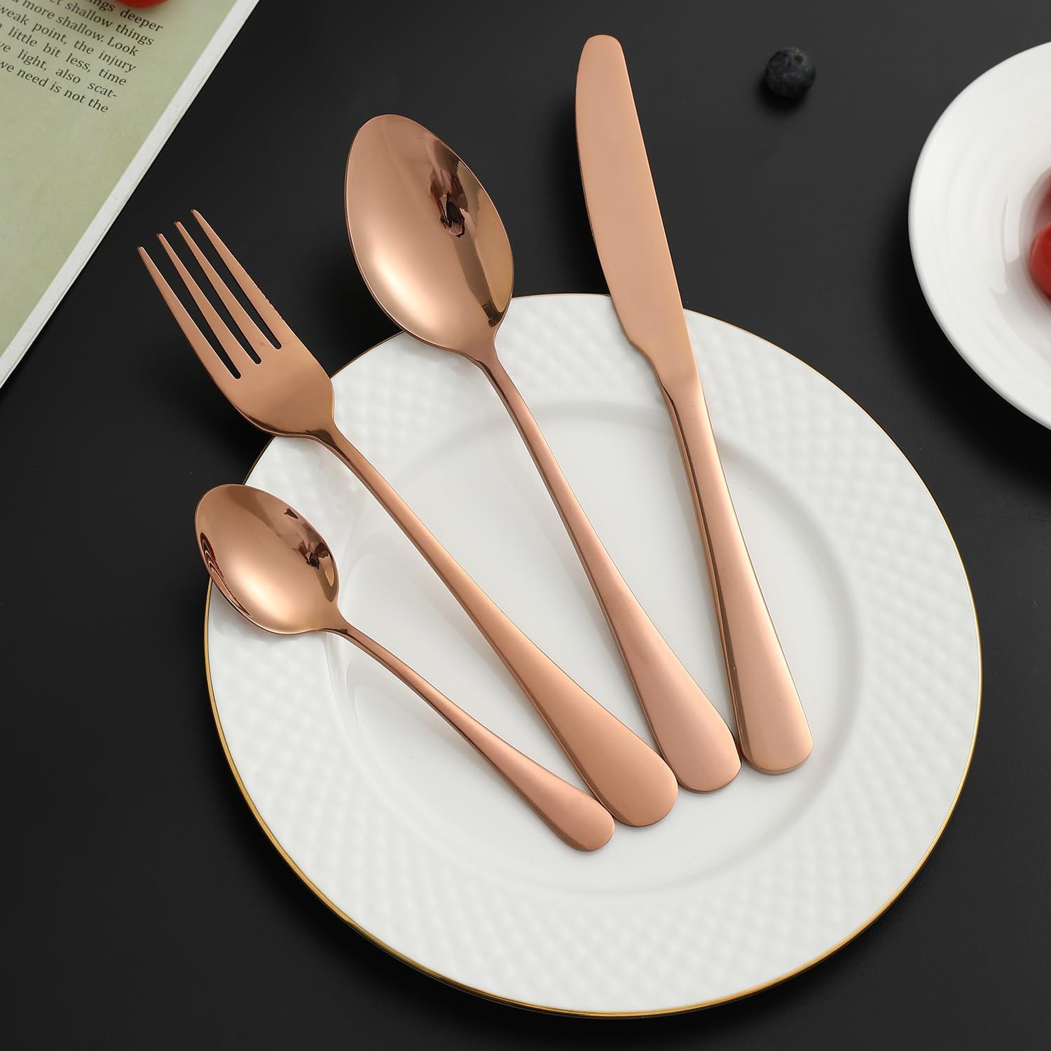 Luxury Rose Gold 24 PCS Cutlery Set Stainless Steel Flatware Set, Mirror Finish with Wooden Gift Box